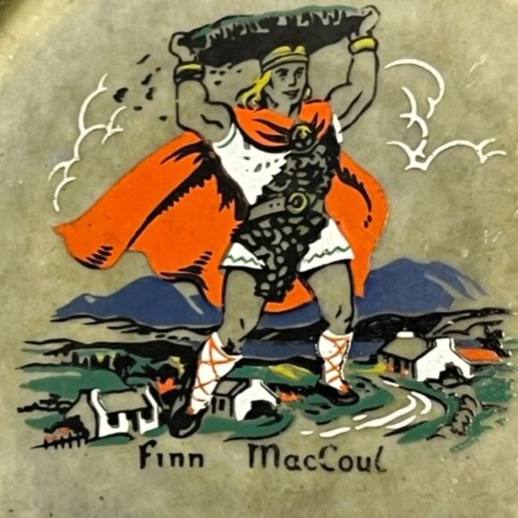 Vintage ashtray Wade Irish Porcelain Folklore character Finn MacCoul by Wde Co - Picture 3 of 3